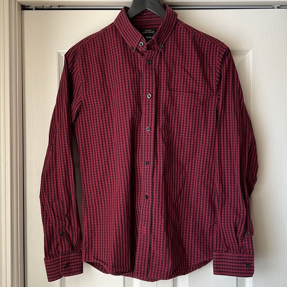 Mossimo black and red checkered button down shirt - Picture 3 of 8